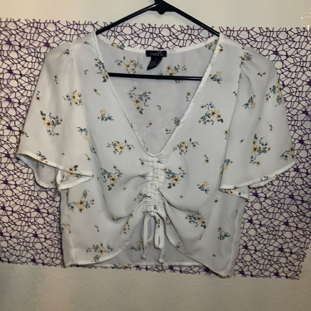 White floral Rue 21 drawstring blouse